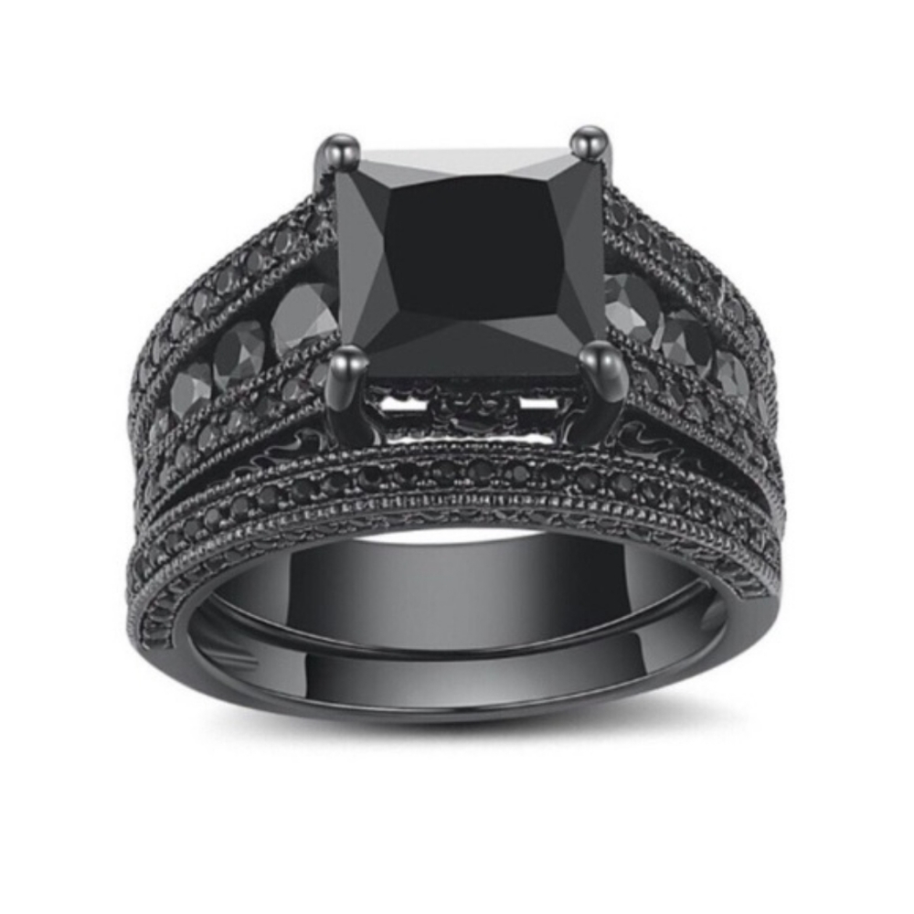 NEW 5CT Black Sapphire 18K Gold Ring - Picture 2 of 6